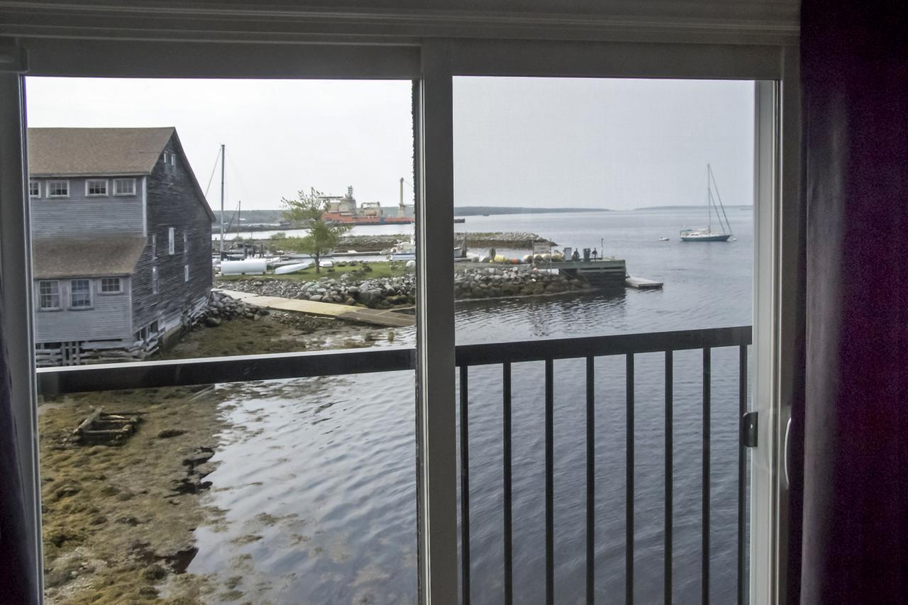 Inner Harbor Inn Shelburne Exterior photo